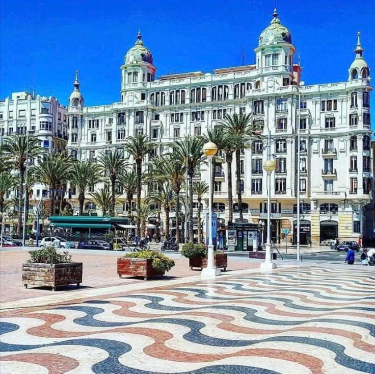 Alicante Centre ,Plage Et Quartier Anime,Wifi ,Climatisation 外观 照片